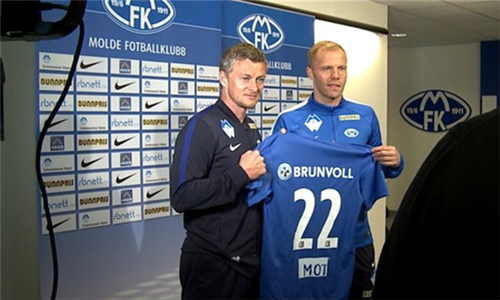 弗拉格砍下35分8篮板，莱昂纳德贡献30分，独行侠客场险胜快船