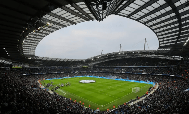 特里：穆帅赢球后会让我们在基地陪孩子，我的孩子们很喜欢他