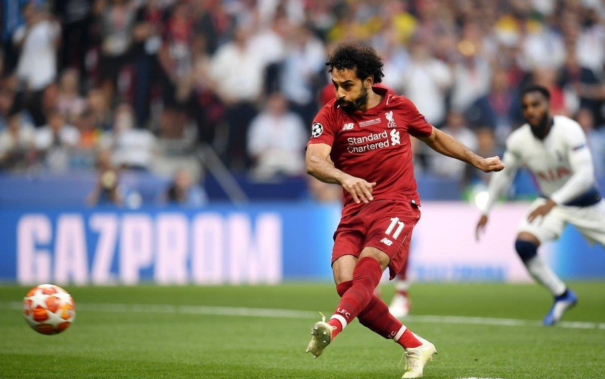 足球巴萨新星闪耀西甲，媒体：未来属于他（巴萨新星耀眼西甲，媒体：未来是他的）