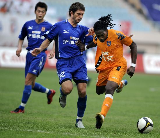 都体：尤文图斯希望在冬窗签扎卡，桑德兰要价超1500万欧（都灵体育报：尤文图斯冬窗欲签扎卡，桑德兰要价超过1500万欧元）