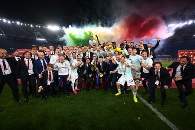 卡拉格：维拉要想夺冠，罗杰斯得拿出英超赛季最佳球员的表现（卡拉格：维拉若想封王，罗杰斯须踢出英超赛季最佳级别表现）