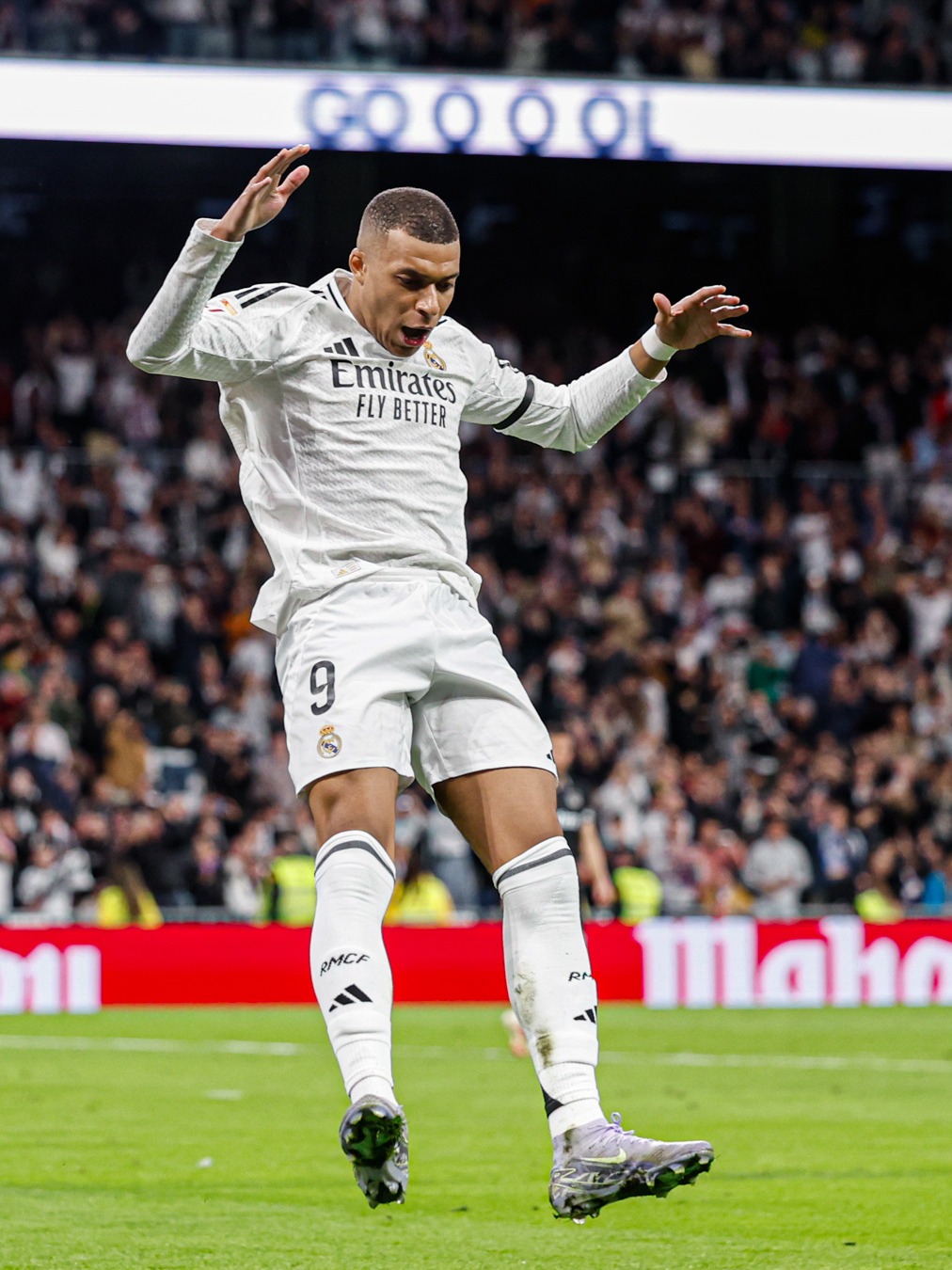 历年中超金靴：武磊34球傲视群雄，法比奥28球独享本赛季金靴