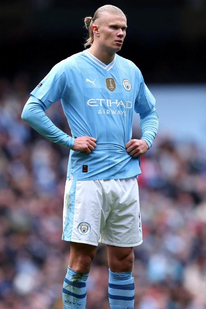 足球曝足坛巨星可能无缘世界杯，伤病加重（曝足坛巨星伤势恶化，恐无缘世界杯）